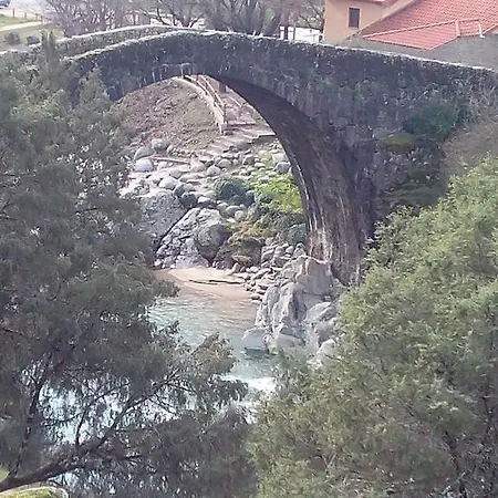 펜션 El Atalanto 마드리갈 데 라 베라