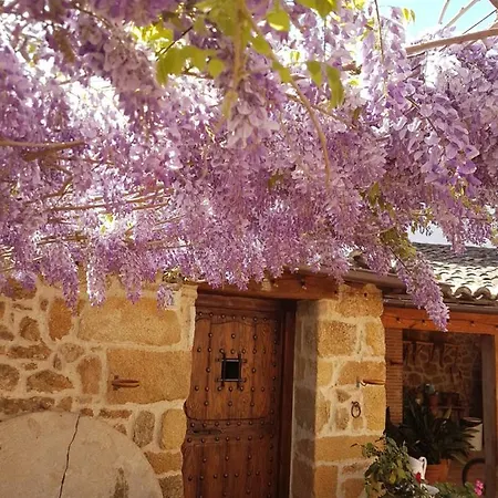 펜션 El Atalanto 마드리갈 데 라 베라